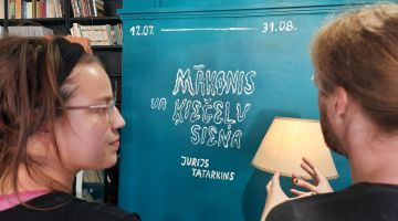Jurija Tatarkina personālizstādes MĀKONIS UN ĶIEĢEĻU SIENA izstādes atklāšana