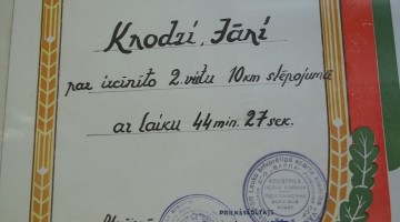 Sporta veterāniem Francim Sjomkānam un Jānim Knodzem veltīta izstāde