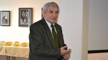 Vecticībnieku dzejas krājuma atvēršana Jēkabpilī
