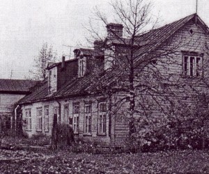 Ēka Brīvības ielā 145, kur no 1940. līdz 1947. gadam atradās Jēkabpils apriņķa bibliotēka.    S. Purviņas foto