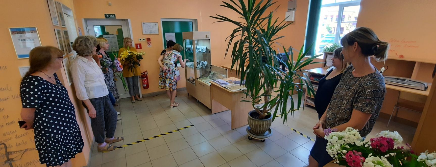Atveram izstādi 