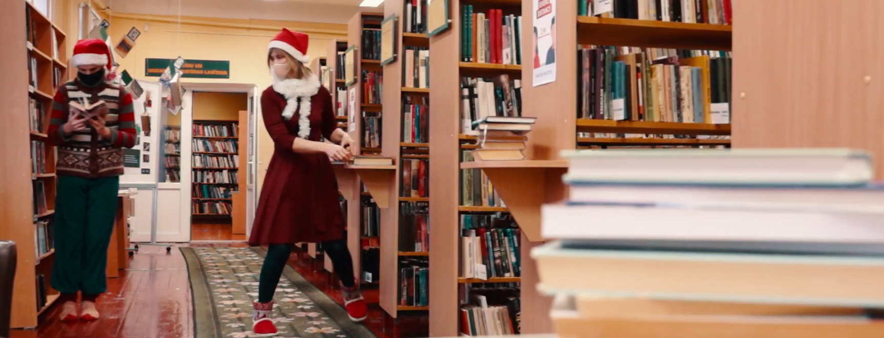Jēkabpils pilsētas bibliotēka sveic Tevi svētkos!