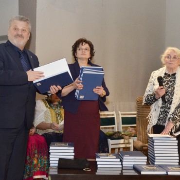 Zinovijas Zimovas grāmatas 