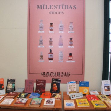 Grāmatas ir zāles jeb Grāmatu aptieka
