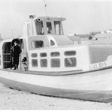 Fotocikls “Objektīvā vēsture. Daugava”. Vienas fotogrāfijas izstāde “Upju kuģītis “Gulbis””