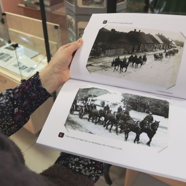 Foto no izstādes “Latgales artilērijas pulks mūsu albumos”